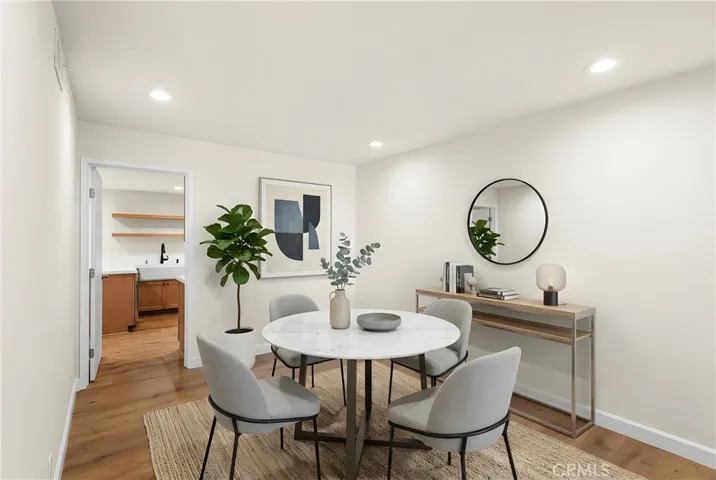 Dining Room virtually staged