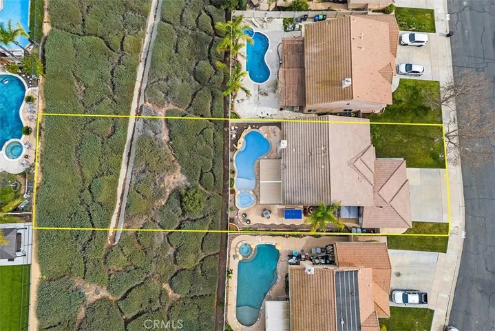 Corte Figueroa Lot Line