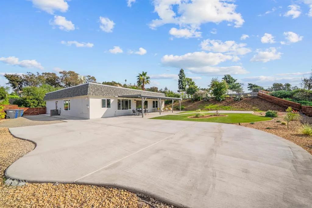 4020 Tim St, Bonita, California 91902 home-pic-32