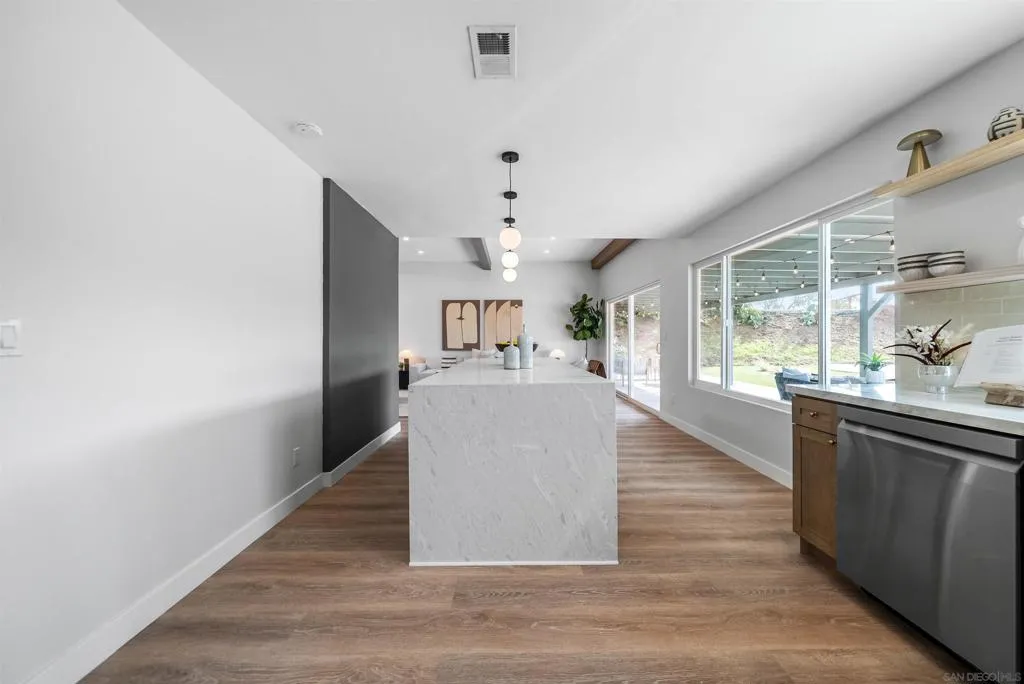 4020 Tim St, Bonita, California 91902 home-pic-13