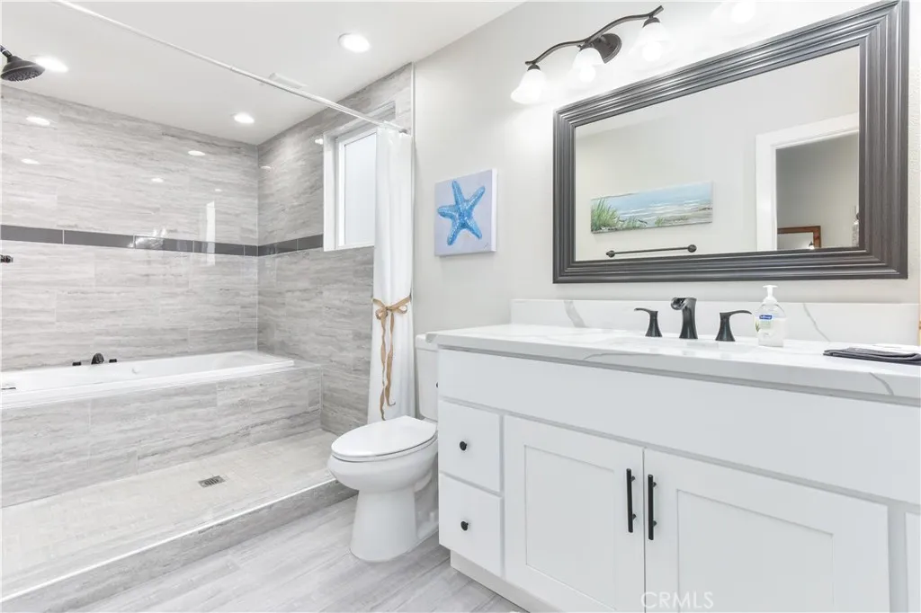 16791 Bayview Drive, Huntington Beach, California 92649 home-pic-6