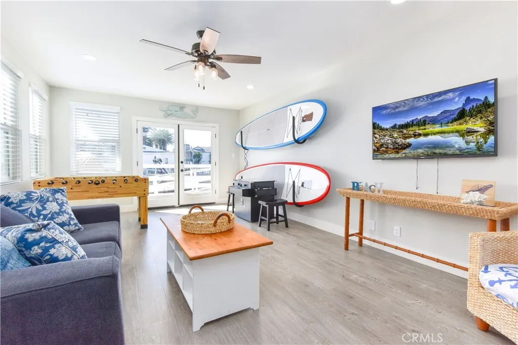 16791 Bayview Drive, Huntington Beach, California 92649 home-pic-19