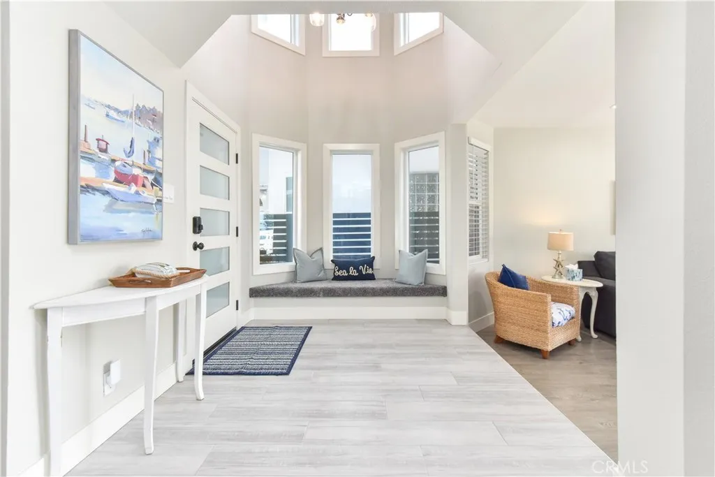 16791 Bayview Drive, Huntington Beach, California 92649 home-pic-3