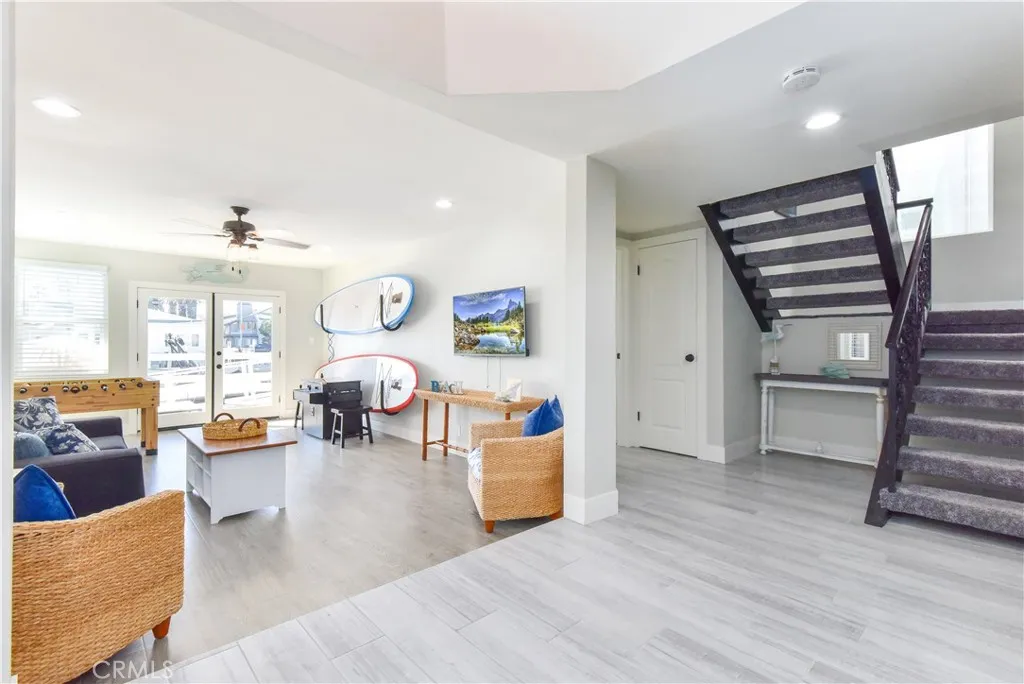 16791 Bayview Drive, Huntington Beach, California 92649 home-pic-18