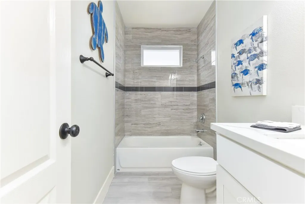 16791 Bayview Drive, Huntington Beach, California 92649 home-pic-32