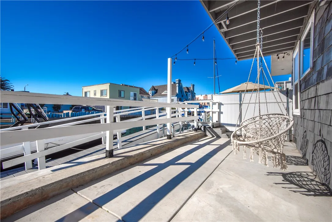 16791 Bayview Drive, Huntington Beach, California 92649 home-pic-22