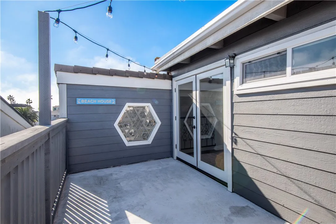16791 Bayview Drive, Huntington Beach, California 92649 home-pic-68