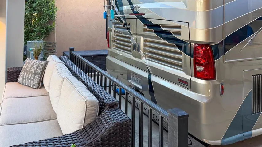 381 RV lot-20
