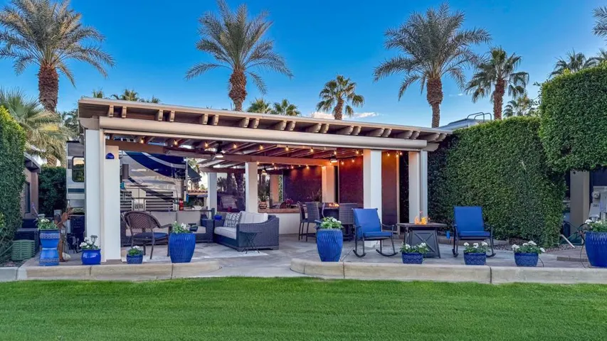 381 RV lot-17