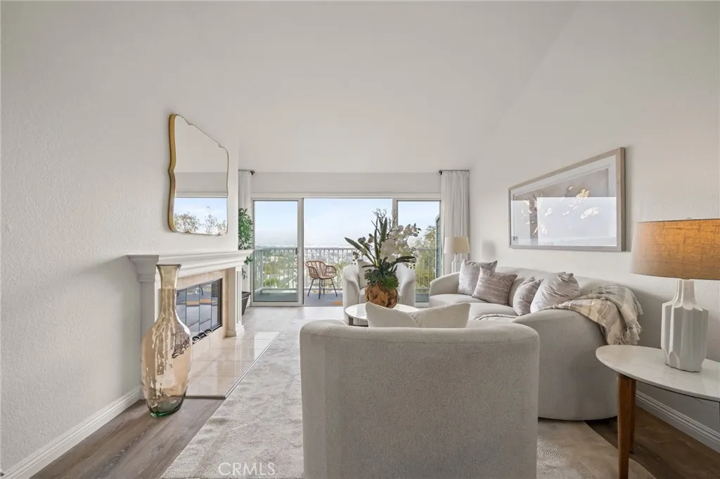 1410 Brett Place 334, San Pedro, California 90732 home-pic-2