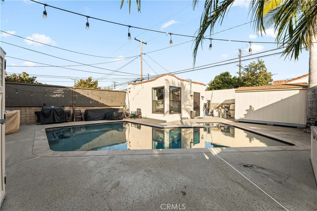 1652 La Golondrina, Alhambra, California 91803 home-pic-20