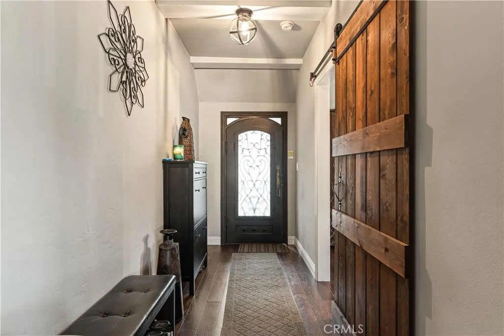 1652 La Golondrina, Alhambra, California 91803 home-pic-2