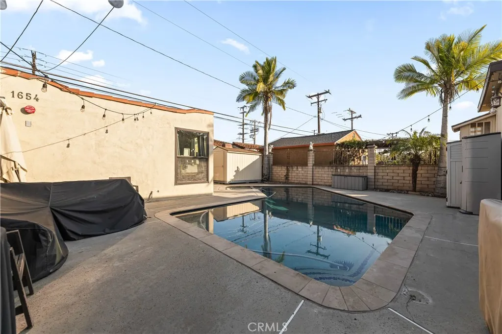 1652 La Golondrina, Alhambra, California 91803 home-pic-21