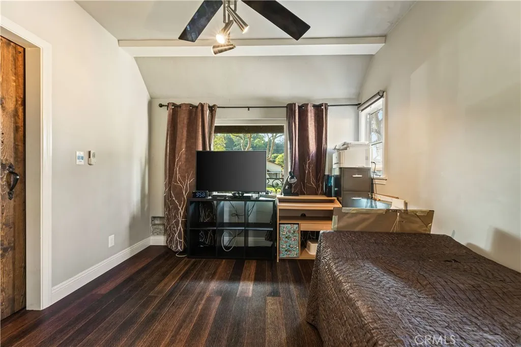 1652 La Golondrina, Alhambra, California 91803 home-pic-9