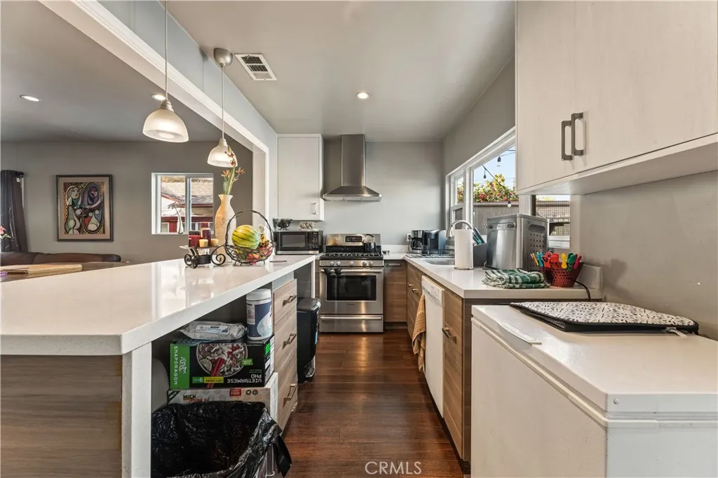 1652 La Golondrina, Alhambra, California 91803 home-pic-6