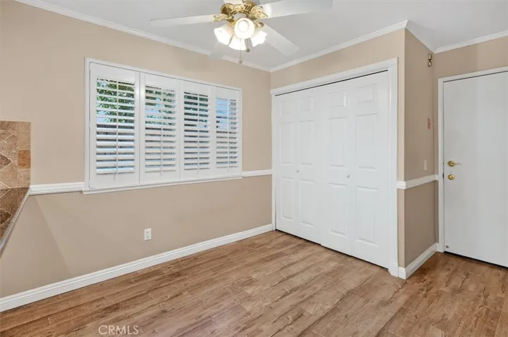 Kitchen Eating Area