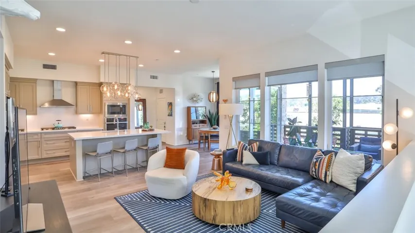 Open floorplan, great room.