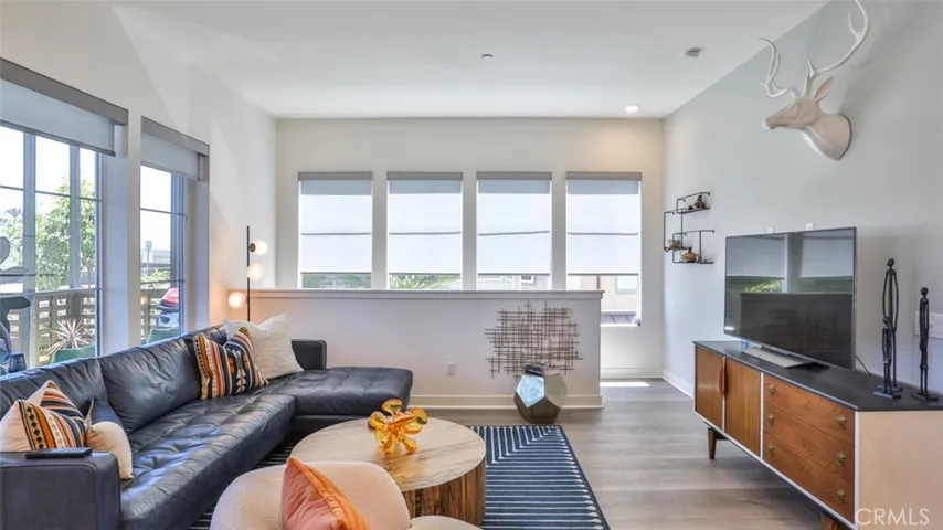 Open floorplan, great room.