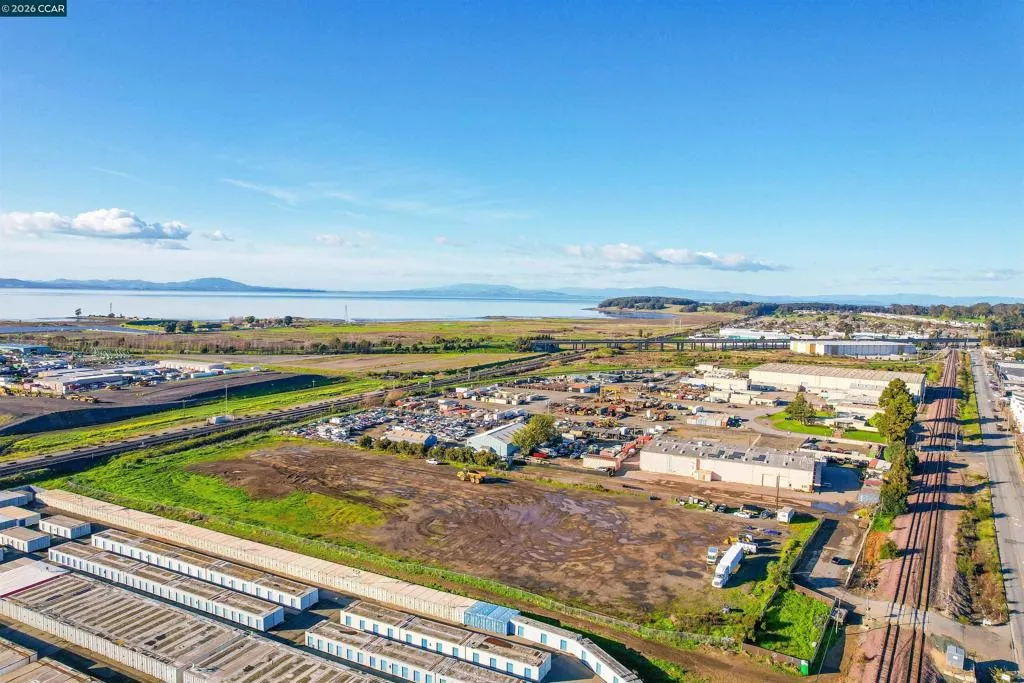 2600 2600 Giant Rd 37, San Pablo, California 94806 home-pic-49