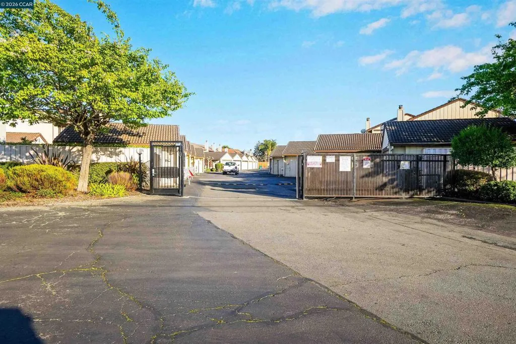 2600 2600 Giant Rd 37, San Pablo, California 94806 home-pic-41