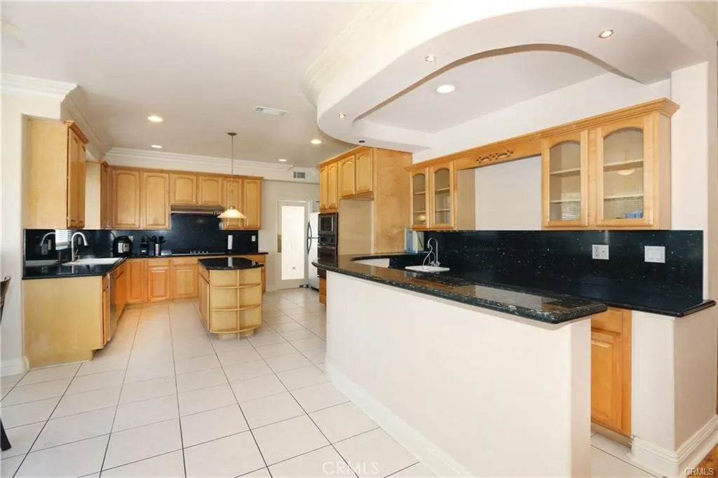 9109 Olive Street, Temple City, California 91780 home-pic-11