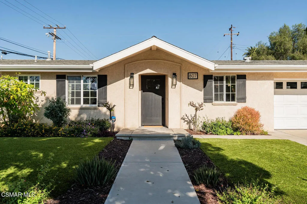 807 Briar Cliff Road, Thousand Oaks, California 91360 home-pic-3