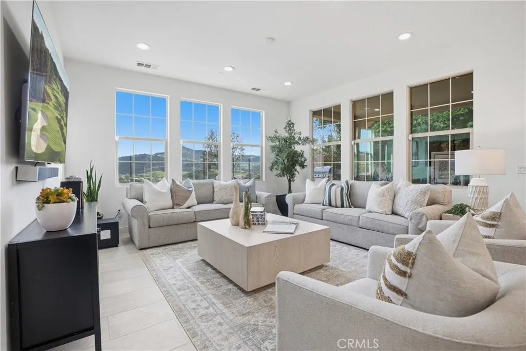 117 Cerrero Court, Rancho Mission Viejo, California 92694 home-pic-15