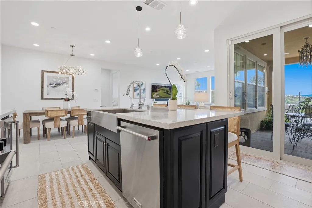 117 Cerrero Court, Rancho Mission Viejo, California 92694 home-pic-11