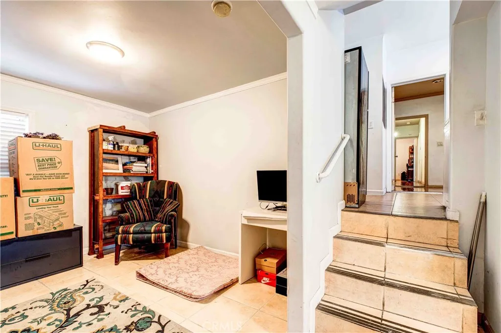 201 S Benton, Los Angeles, California 90057 home-pic-33