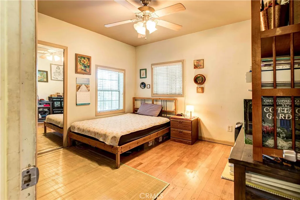 201 S Benton, Los Angeles, California 90057 home-pic-21
