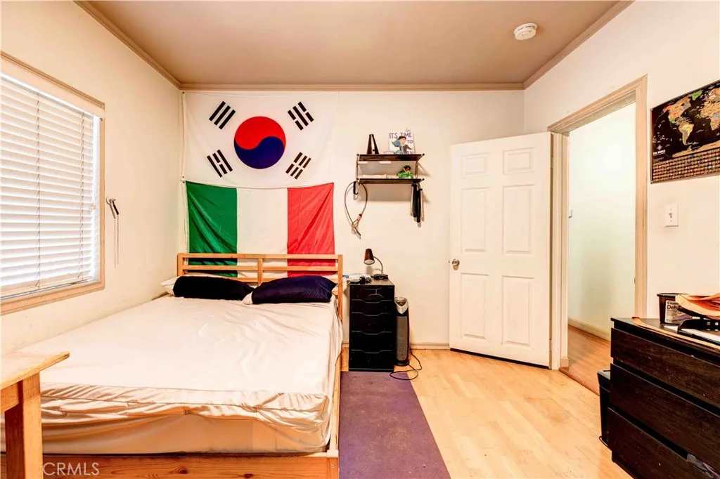 201 S Benton, Los Angeles, California 90057 home-pic-26