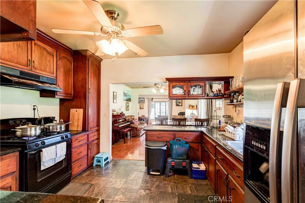 201 S Benton, Los Angeles, California 90057 home-pic-15