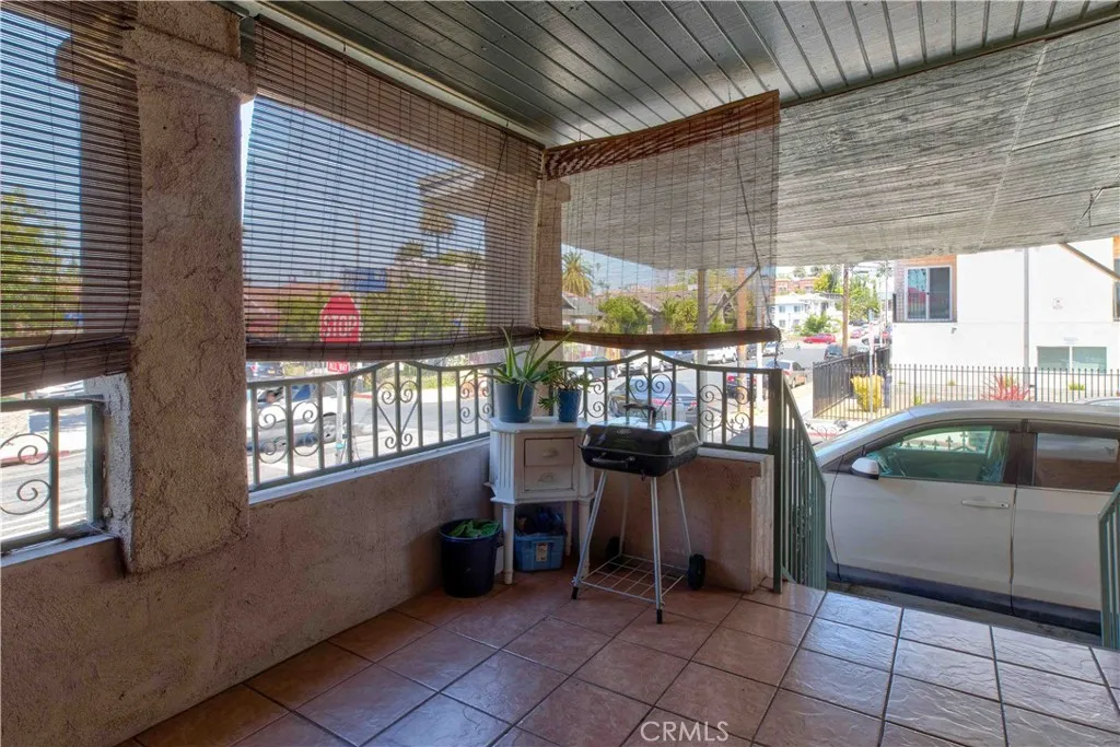201 S Benton, Los Angeles, California 90057 home-pic-6