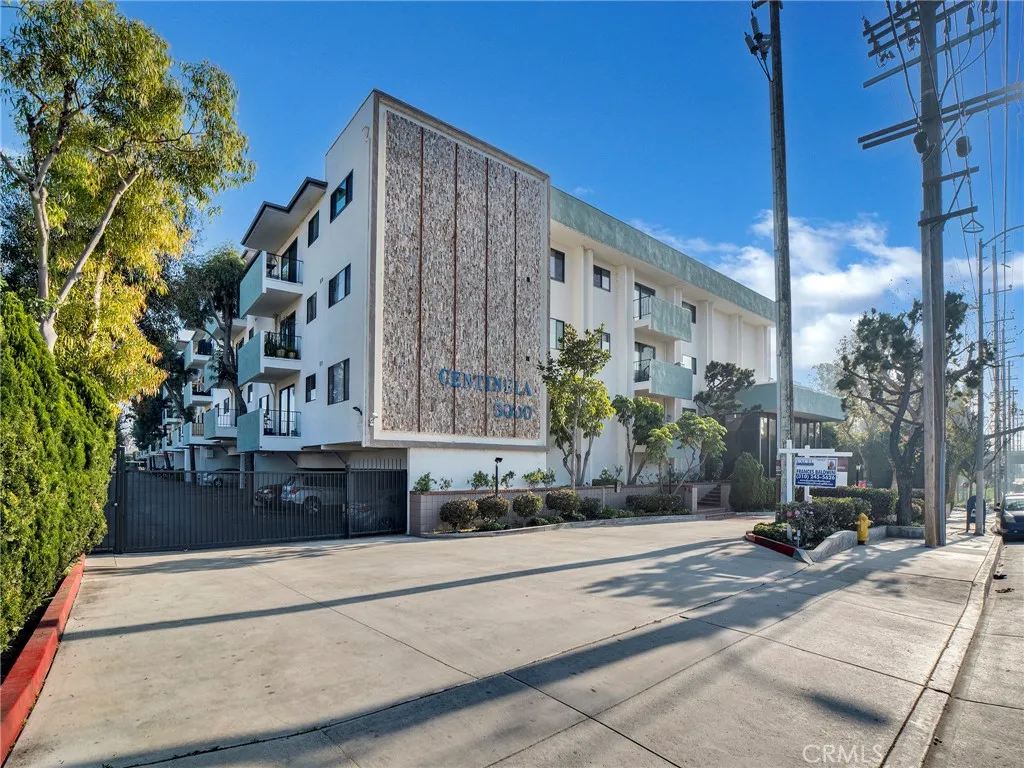 5000 S Centinela 337, Los Angeles, California 90066 home-pic-1