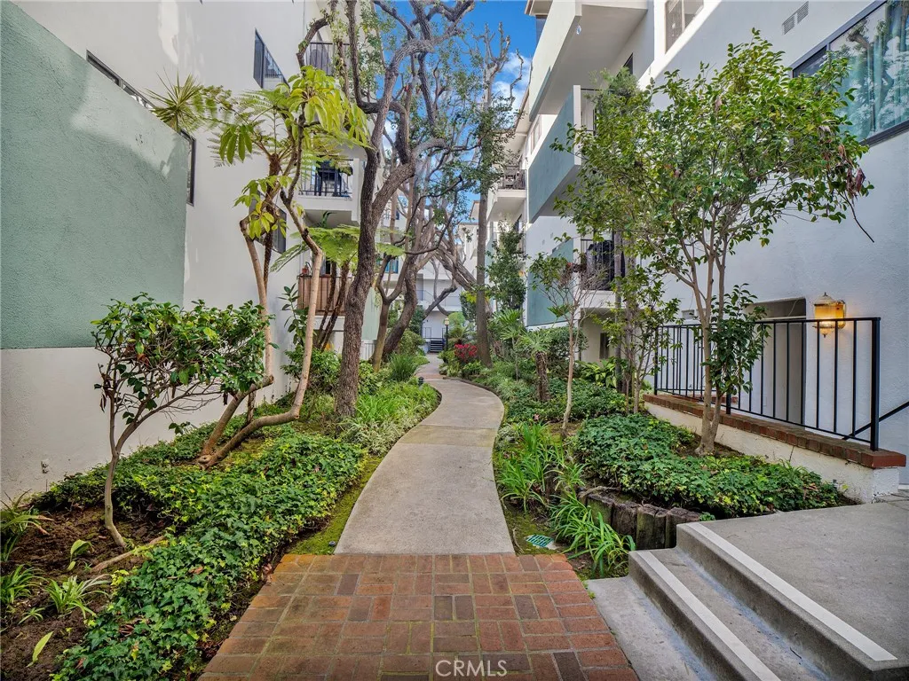 5000 S Centinela 337, Los Angeles, California 90066 home-pic-19