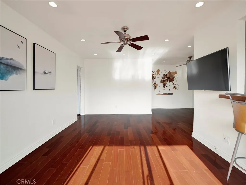 5000 S Centinela 337, Los Angeles, California 90066 home-pic-9