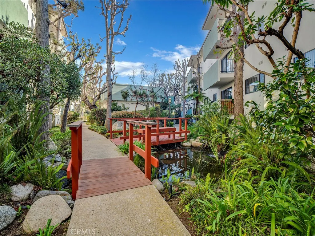 5000 S Centinela 337, Los Angeles, California 90066 home-pic-18