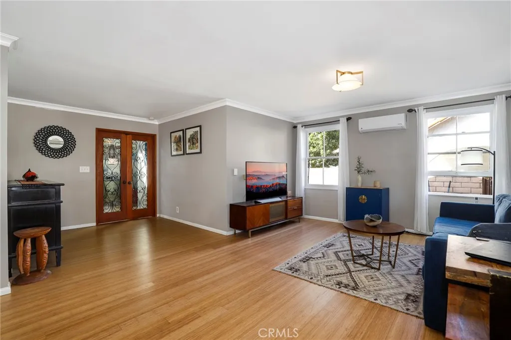 4717 Whitewood, Long Beach, California 90808 home-pic-7
