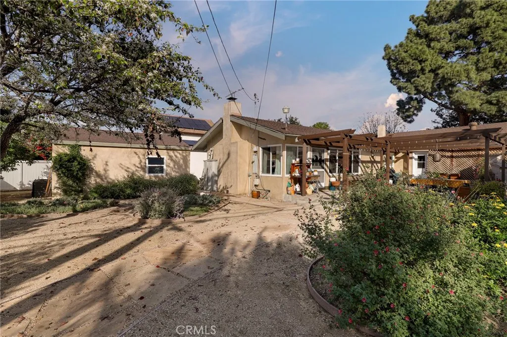 4717 Whitewood, Long Beach, California 90808 home-pic-33