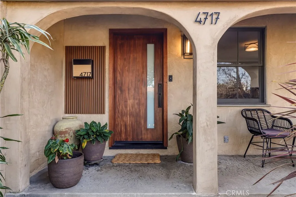 4717 Whitewood, Long Beach, California 90808 home-pic-3