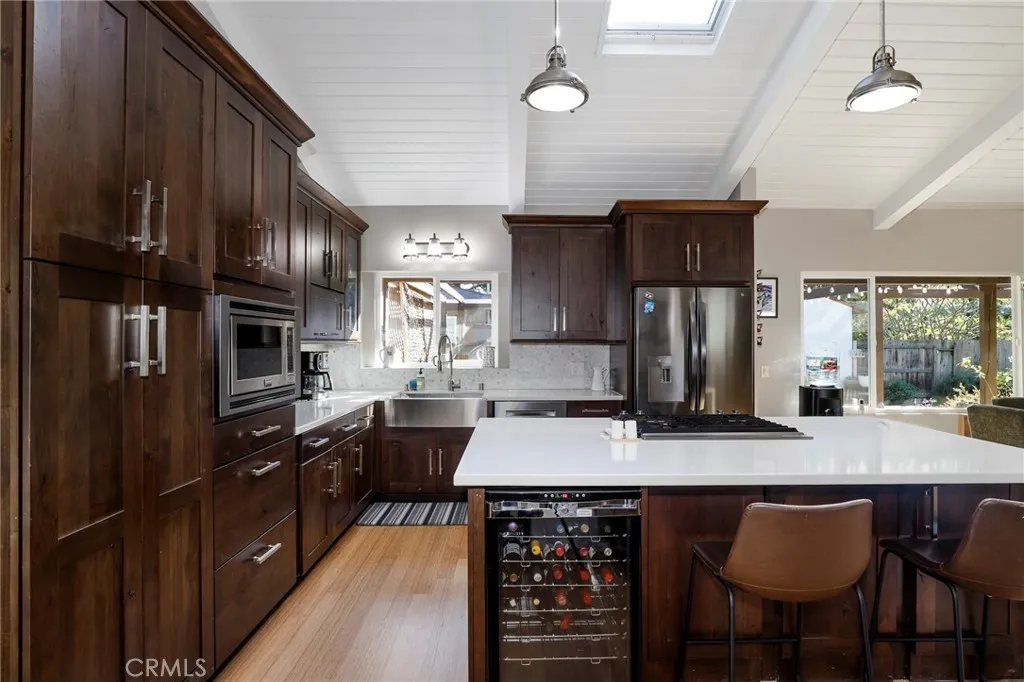 4717 Whitewood, Long Beach, California 90808 home-pic-17