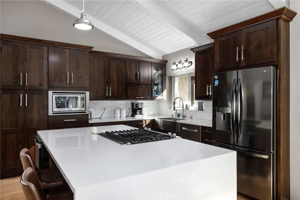 4717 Whitewood, Long Beach, California 90808 home-pic-18