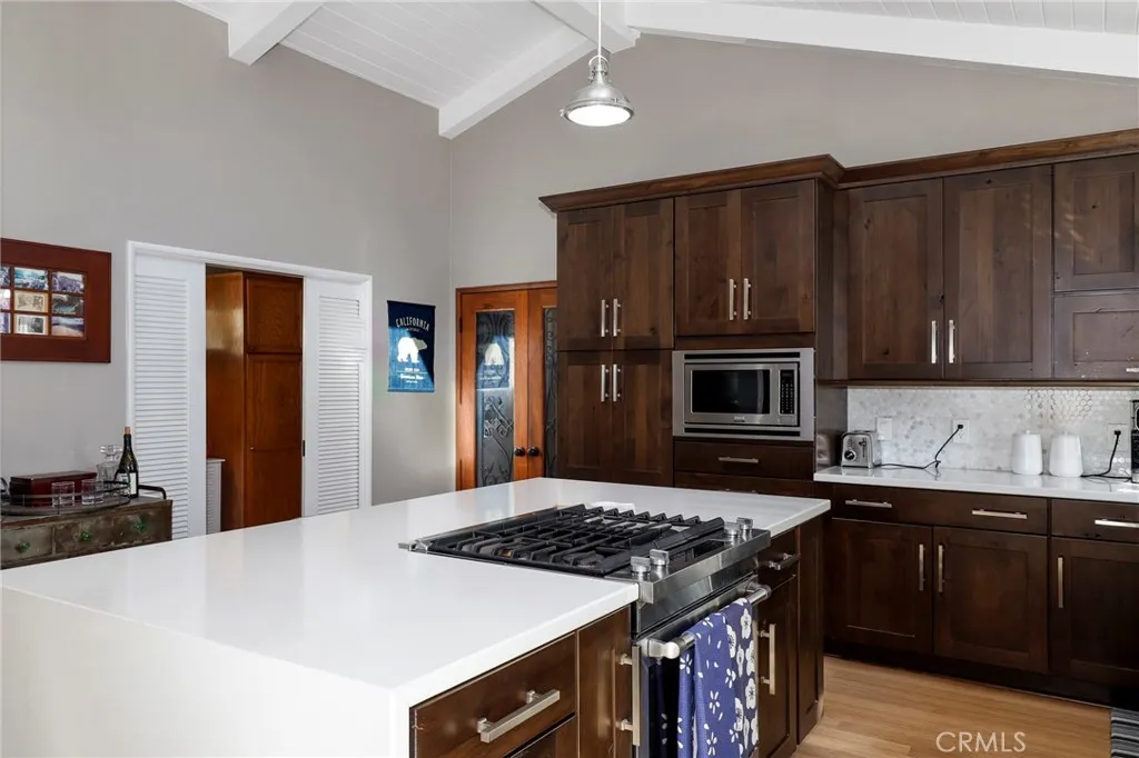 4717 Whitewood, Long Beach, California 90808 home-pic-16