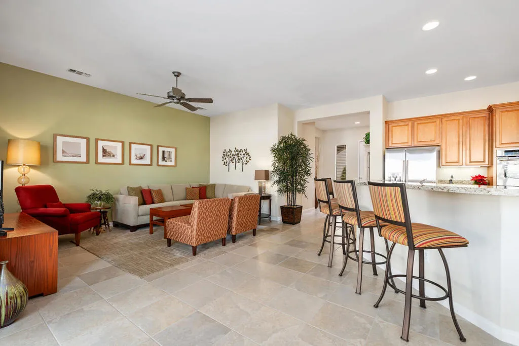 81450 Avenida Altamira, Indio, California 92203 home-pic-5