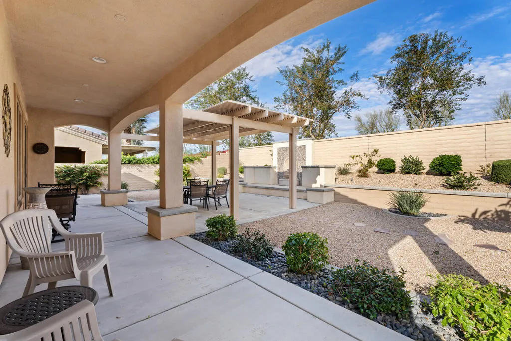 81450 Avenida Altamira, Indio, California 92203 home-pic-24