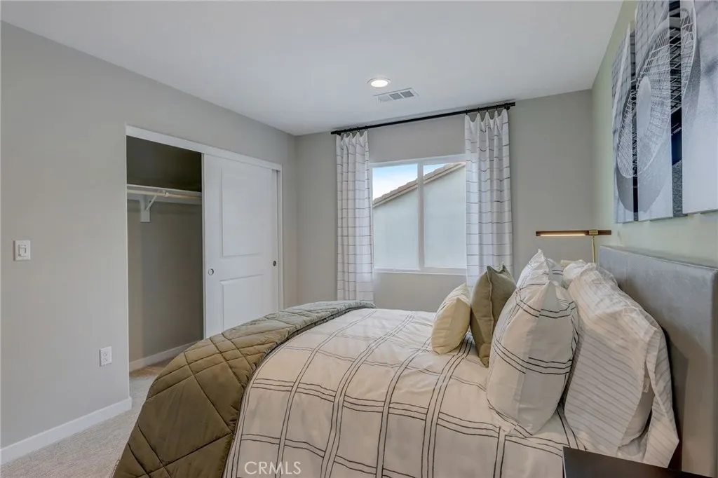 7938 Portofino Street, Highland, California 92346 home-pic-50