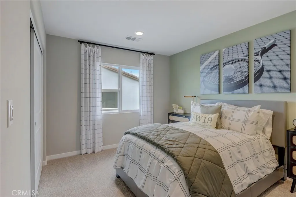 7938 Portofino Street, Highland, California 92346 home-pic-48