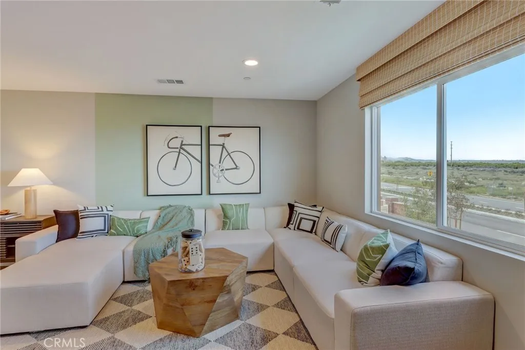 7938 Portofino Street, Highland, California 92346 home-pic-40