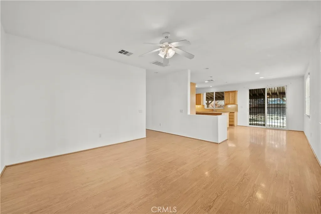43341 Elizabeth, Lancaster, California 93535 home-pic-33