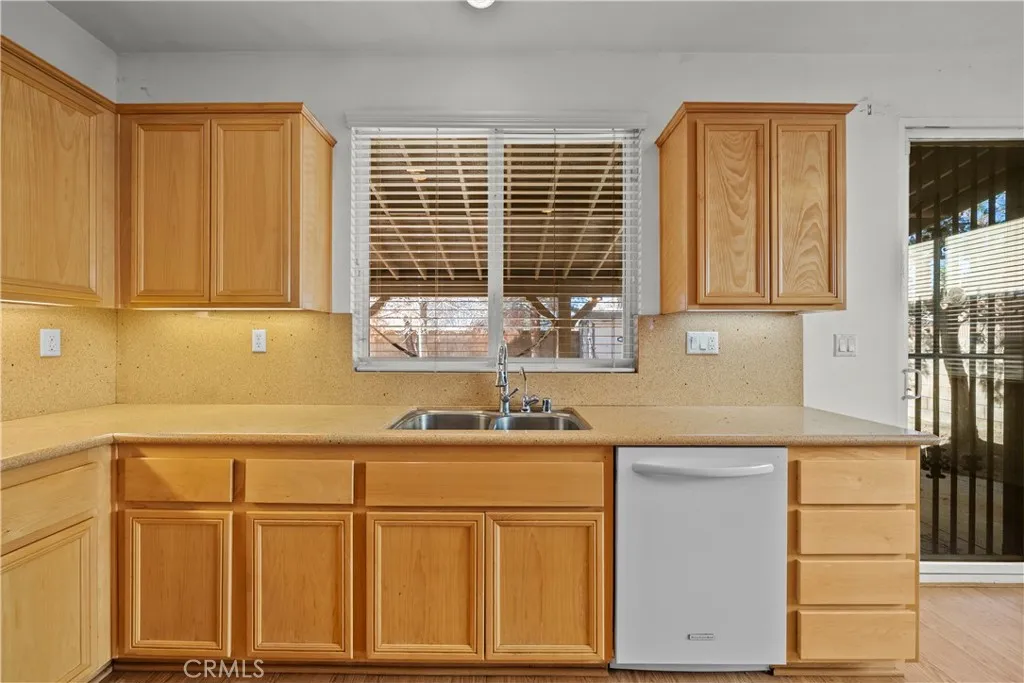 43341 Elizabeth, Lancaster, California 93535 home-pic-39